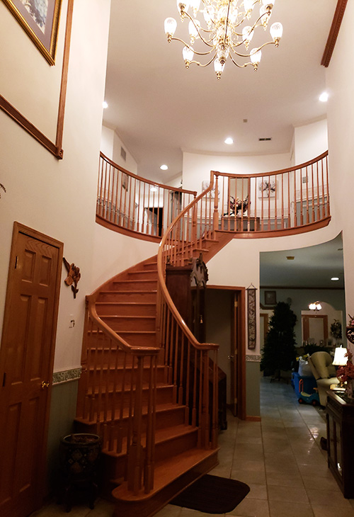 Custom Home - Full Foyer